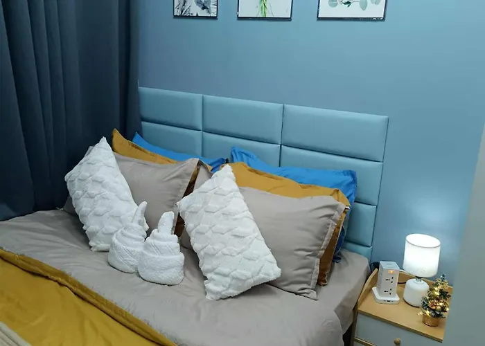 Skyshore Aparthotel